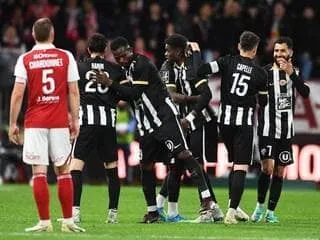 Angers SCO assure sa survie en Ligue 1 grâce à un nul à Brest