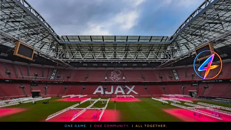 L'effectif féminin d'Ajax renforce son attaque avec Katja Snoeijs