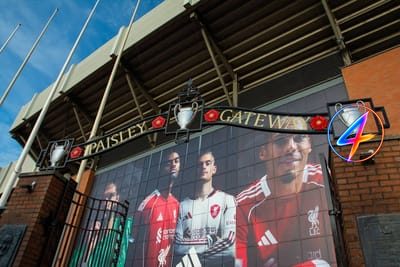 Liverpool busca 85 millones de libras para financiar la puja por Alex Scott