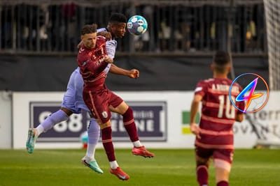 Aston Villa Scores Two Late First‑Half Goals to Stun SC Freiburg