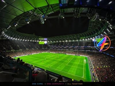 Chelsea and Tottenham add fire to Summerville chase as clubs vie