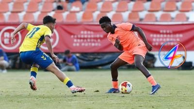 Barcelona beat Las Palmas, set up final with Real Madrid